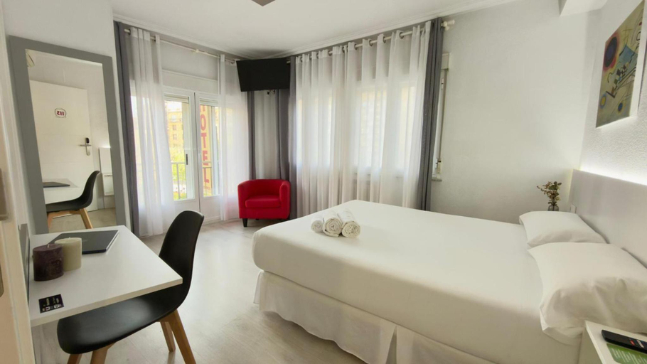 Bedroom 5, Hotel Gabriel Y Galv N, Salamanca