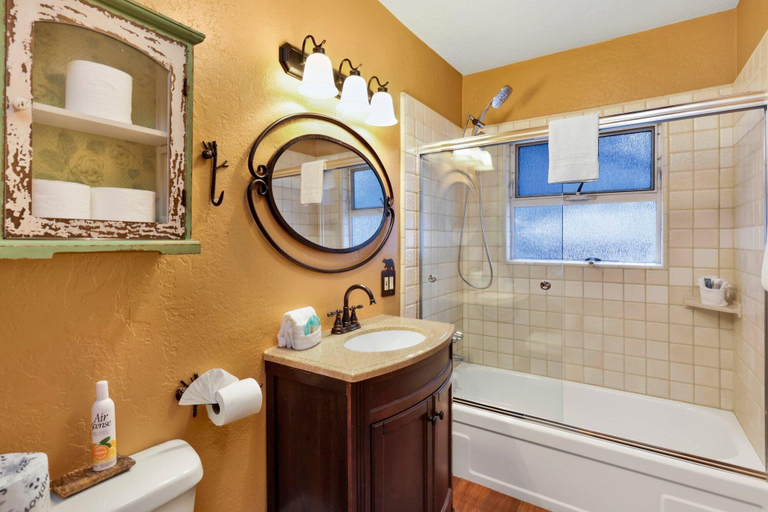 Bathroom 3, Knotty Bear #1540, San Bernardino