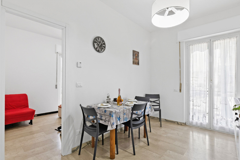 Dining 4, House Carletta 200m From The Sea, Savona