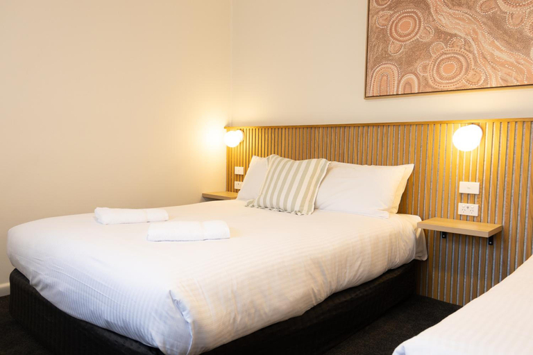 Bedroom 2, High Street Motel, Campaspe - Echuca