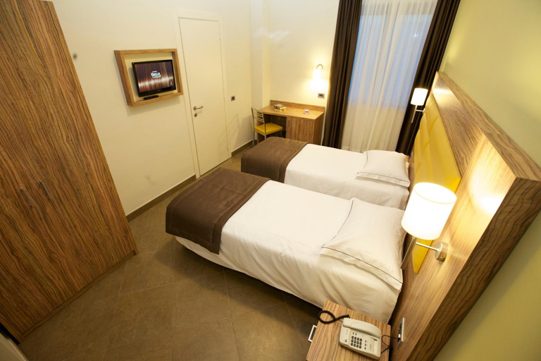 Bedroom 1, Giga Hotel, Frosinone