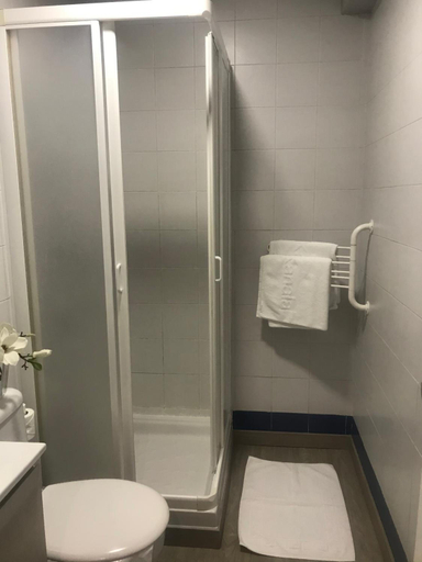 Bathroom 4, Hotel Kanala, Guipúzcoa