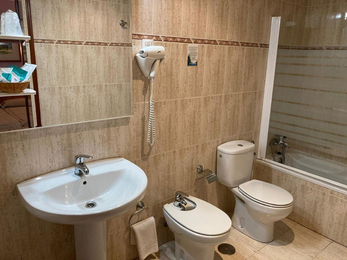Bathroom 3, Hotel Rural Mariblanca, Guadalajara