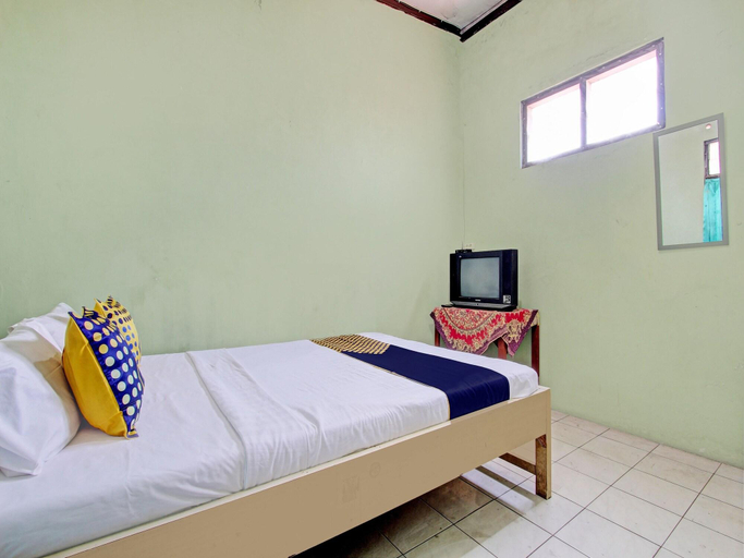 Room 4, Spot On 93182 Hotel Jaya Kusuma, Klaten