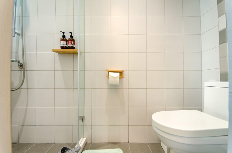 Bathroom 4, Tainan Tree House, Tainan