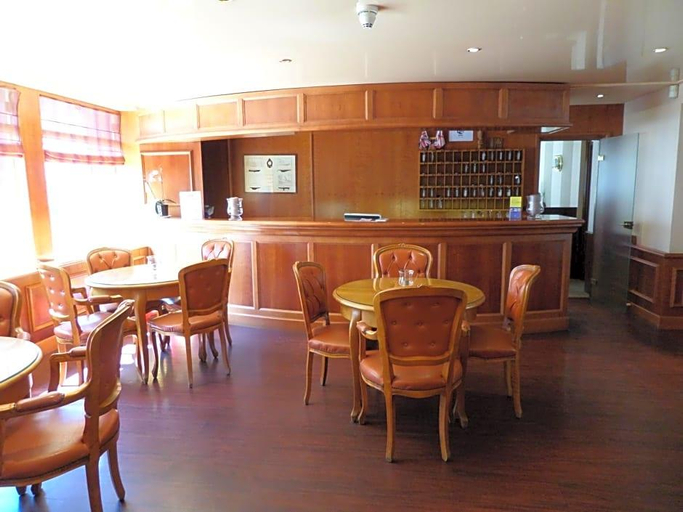 Lobby 5, Hotel Des Tilleuls, Ille-et-Vilaine