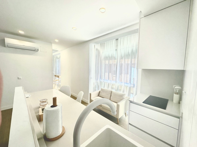 Others 5, Apartamentos Myd Avenida America, Madrid