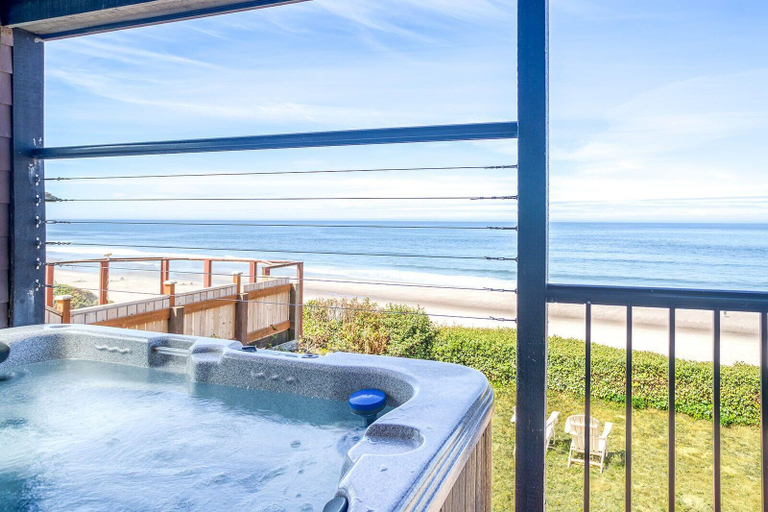 Sport & Beauty 5, Starfish Manor Oceanfront Hotel, Lincoln