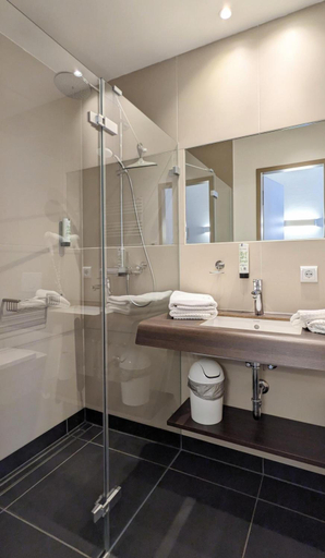 Bathroom 3, Boardinghaus Weinberg Campus, Halle (Saale)
