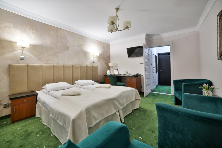 Bedroom 3, Hotel Wiosna, Nowy Targ