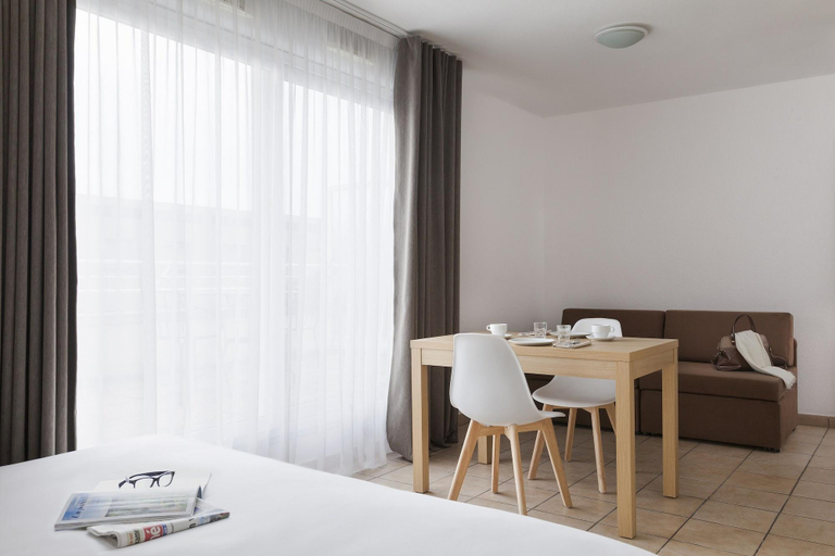 Bedroom 4, Annemasse Apparts, Haute-Savoie