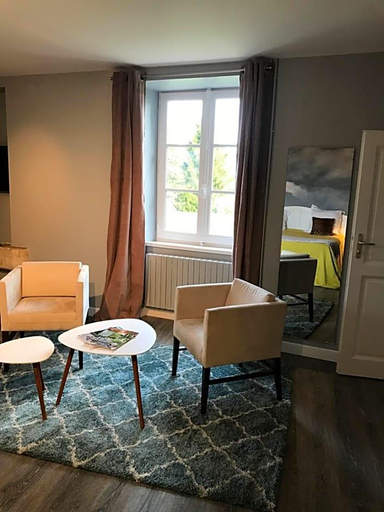Room 4, Hostellerie La Montagne, Haute-Marne