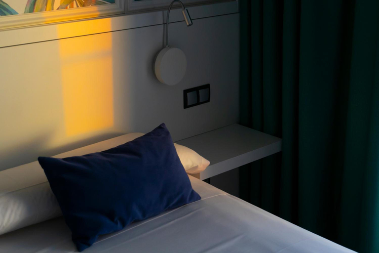 Bedroom 2, Hotel Playa De La Plata, Cádiz