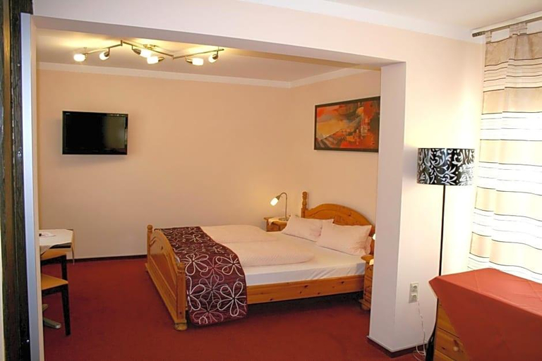 Bedroom 3, Hotel Weinstube Restaurant Filling, Frankenthal (Pfalz)