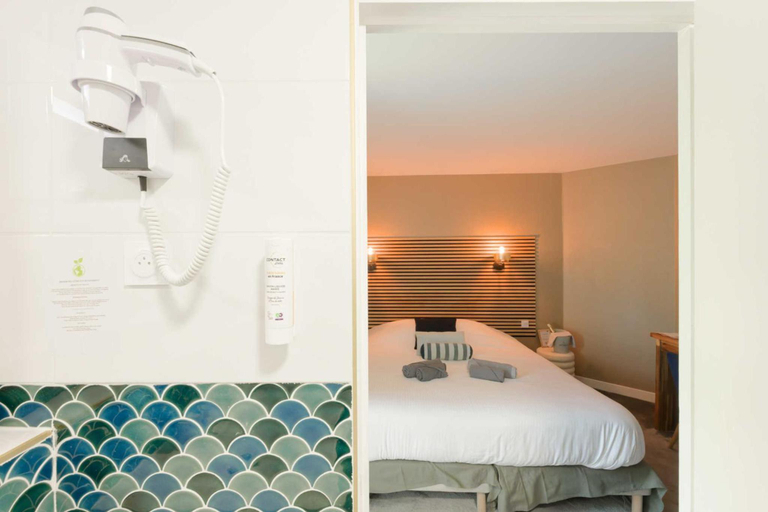 Bedroom 3, La Glycine Hotel Spa Et Bien Etre, Calvados