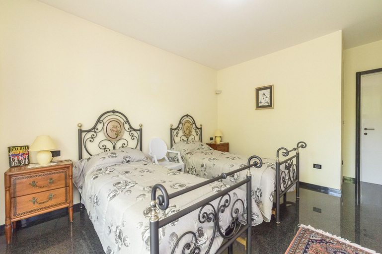 Bedroom 3, VILLA PESCARA, Pescara