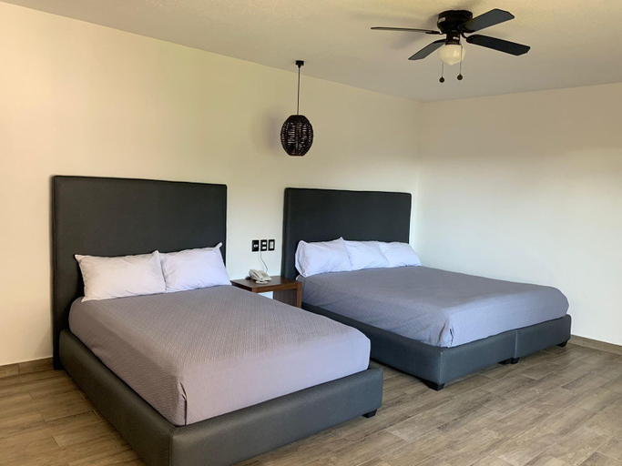 Room 2, Mar De Estrellas, Papantla