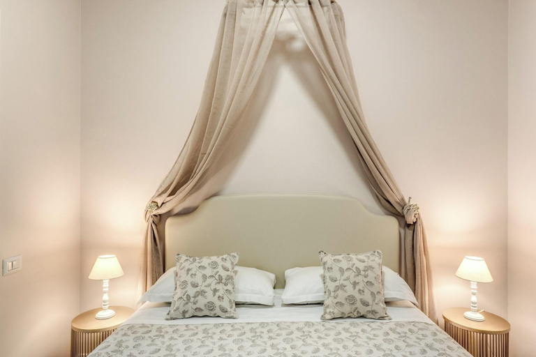 Room 2, Casa Vostra Vaticano, Rome