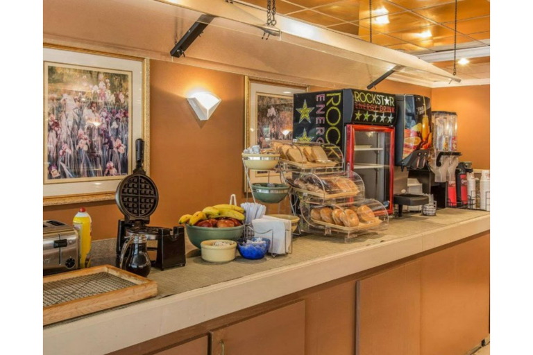 Restaurant 3, Travelers Inn By OYO US-441, Coffee