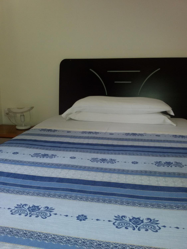 Bedroom 2, Albergo Luca, Torino