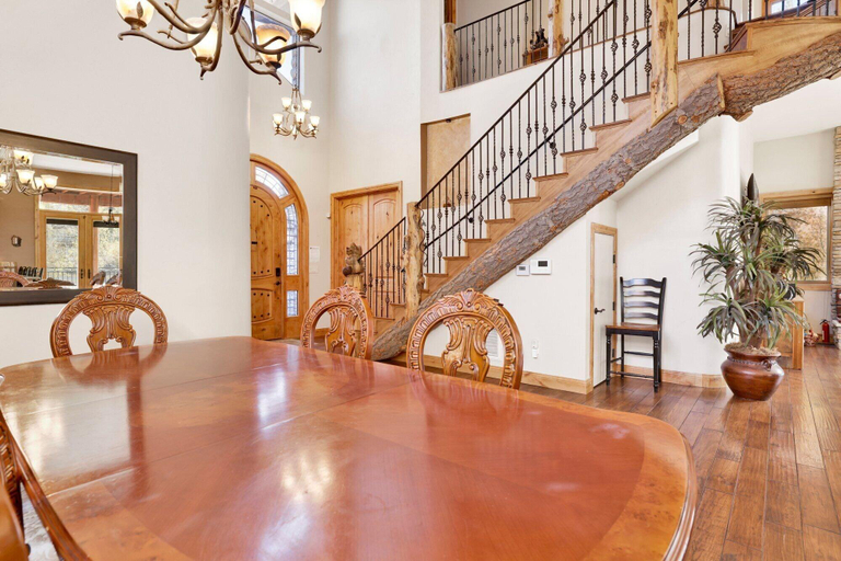 Public Area, Wolf Creek Castle #2202, San Bernardino