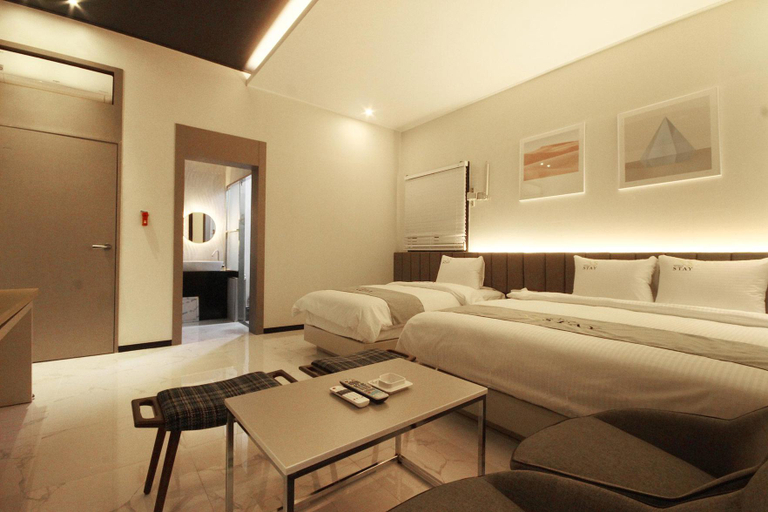 Bedroom 4, Gumi Hyeonggokdong Hotel Stay, Gumi