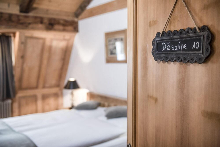 Bedroom 2, Romantik Hotel L'Etoile, La Gruyère