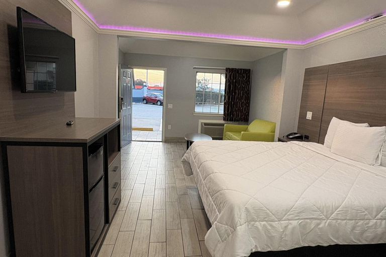 Room 5, Kiwi Inn By Oyo Willowbrook Houston Hw 249 Beltway, Houston