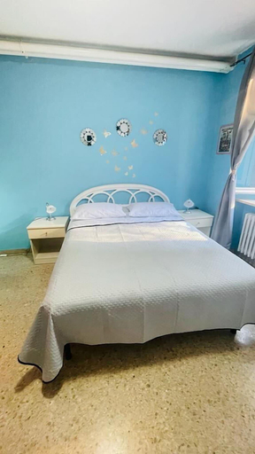 Bedroom 2, Domi B&B, Macerata