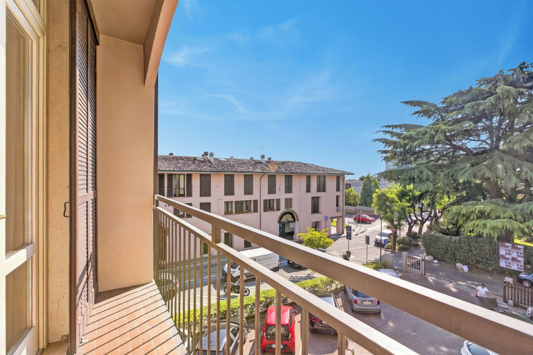 Primary image, Bono Deluxe: 3BR Home in Desenzano, Brescia