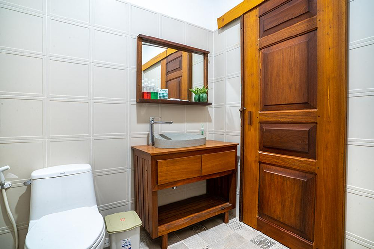 Bathroom, Bakong Hotel, Siem Reap