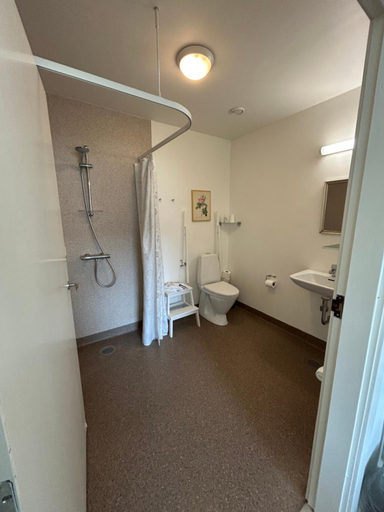Bathroom 3, Hotel HøjbySø, Odsherred