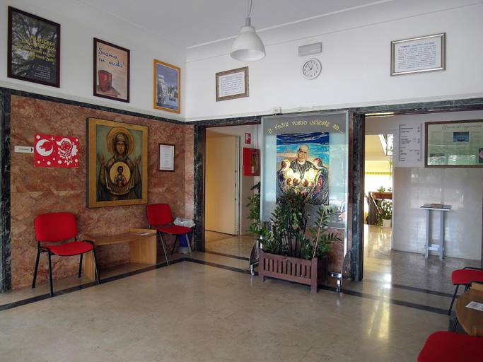 Lobby 4, Opera Don Calabria Casa Per Ferie, Rome