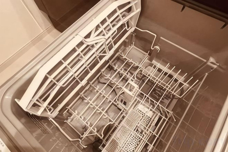 Others 5, Haneda House II, Ōta
