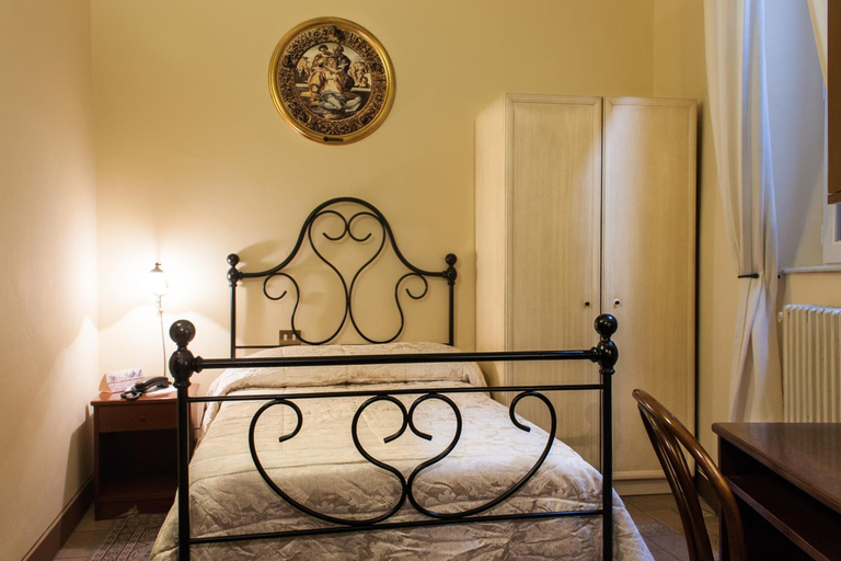 Bedroom 2, Albergo Il Giglio, Siena