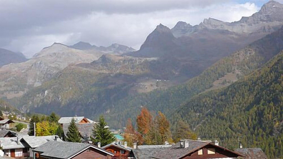 Others 5, Residence Les Myosotis, Aosta