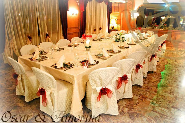 Food & Drinks 4, Oscar E Amorina, Fermo