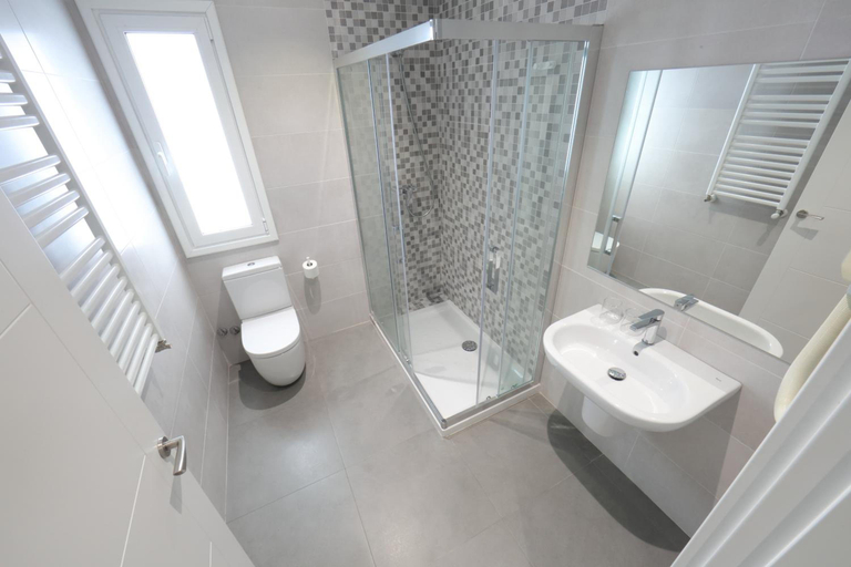Bathroom 3, Hotel Goizalde, Vizcaya
