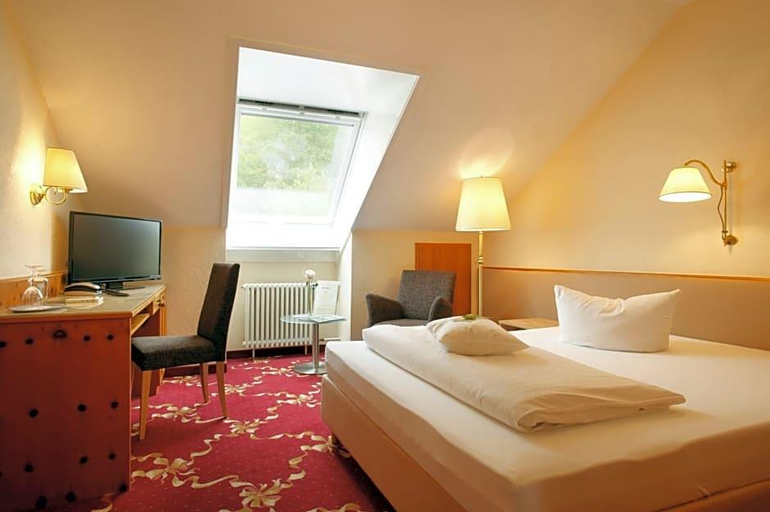 Exterior & Views 1, Hotel Ochsen, Calw