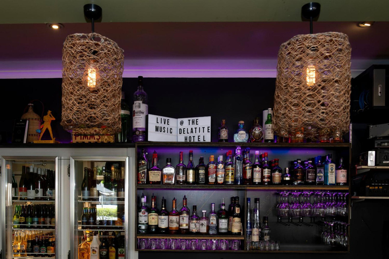 Food & Drinks 5, Delatite Hotel, Mansfield