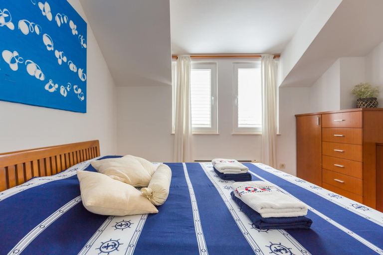 Room 4, Hedera Estate, Hedera A14, Dubrovnik