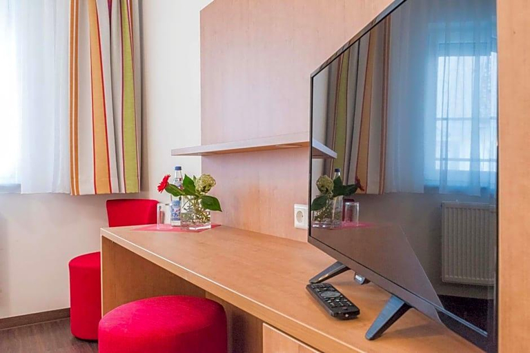Exterior & Views 2, Hotel Peterhof, Alb-Donau-Kreis