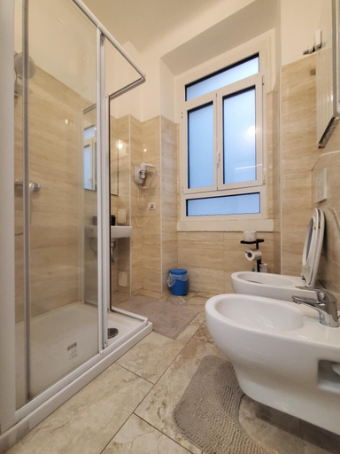 Bathroom 3, Hotel Emmy, Milano