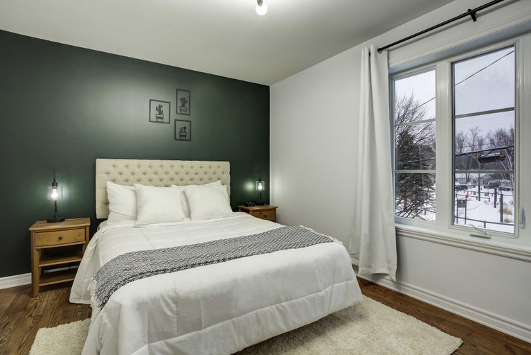 Bedroom 3, 900 Tremblant, Les Laurentides