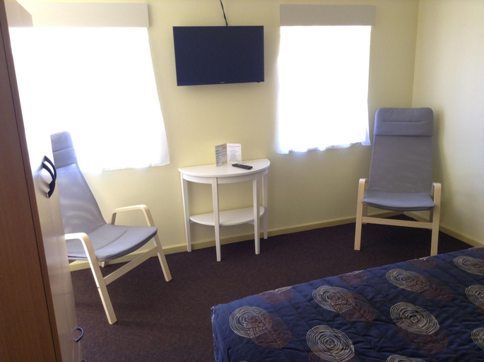 Bedroom 3, Daydream Motel And Apartments, Broken Hill