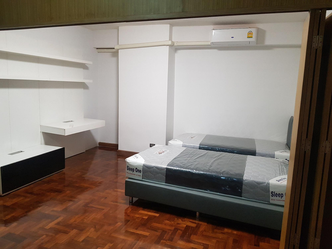 Bedroom 4, Winning Tower, Wattana