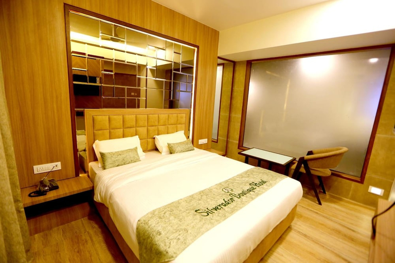 Bedroom 2, Silverador Boutique Hotel, Thane