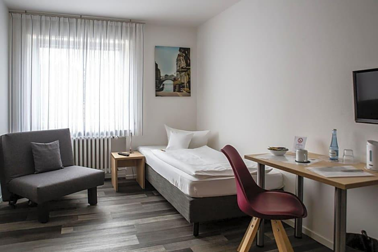 Bedroom 3, Europa Haus Bocholt Bett Bike, Borken