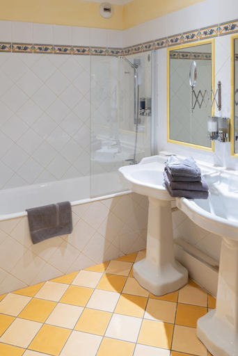 Bathroom 4, Hotel Spa Le Calendal, Bouches-du-Rhône