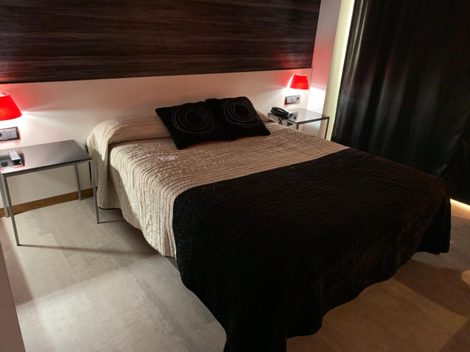 Bedroom 3, La Suite Hotel, Pontevedra